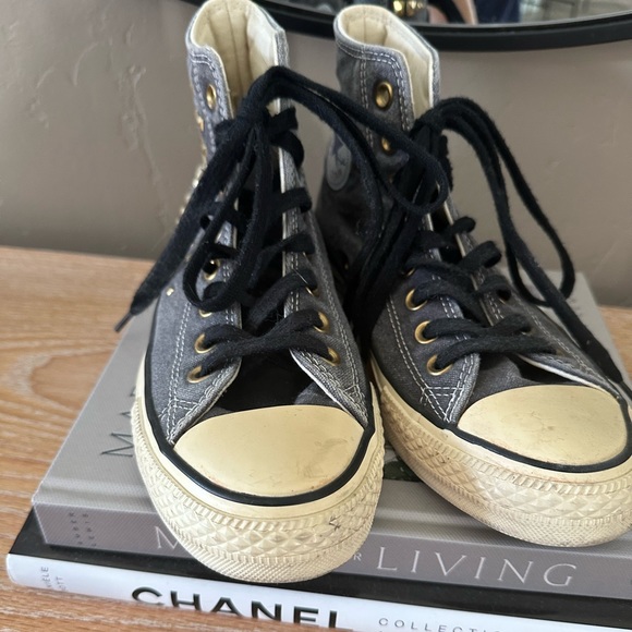 Grey studded height top converse. - Picture 5 of 8